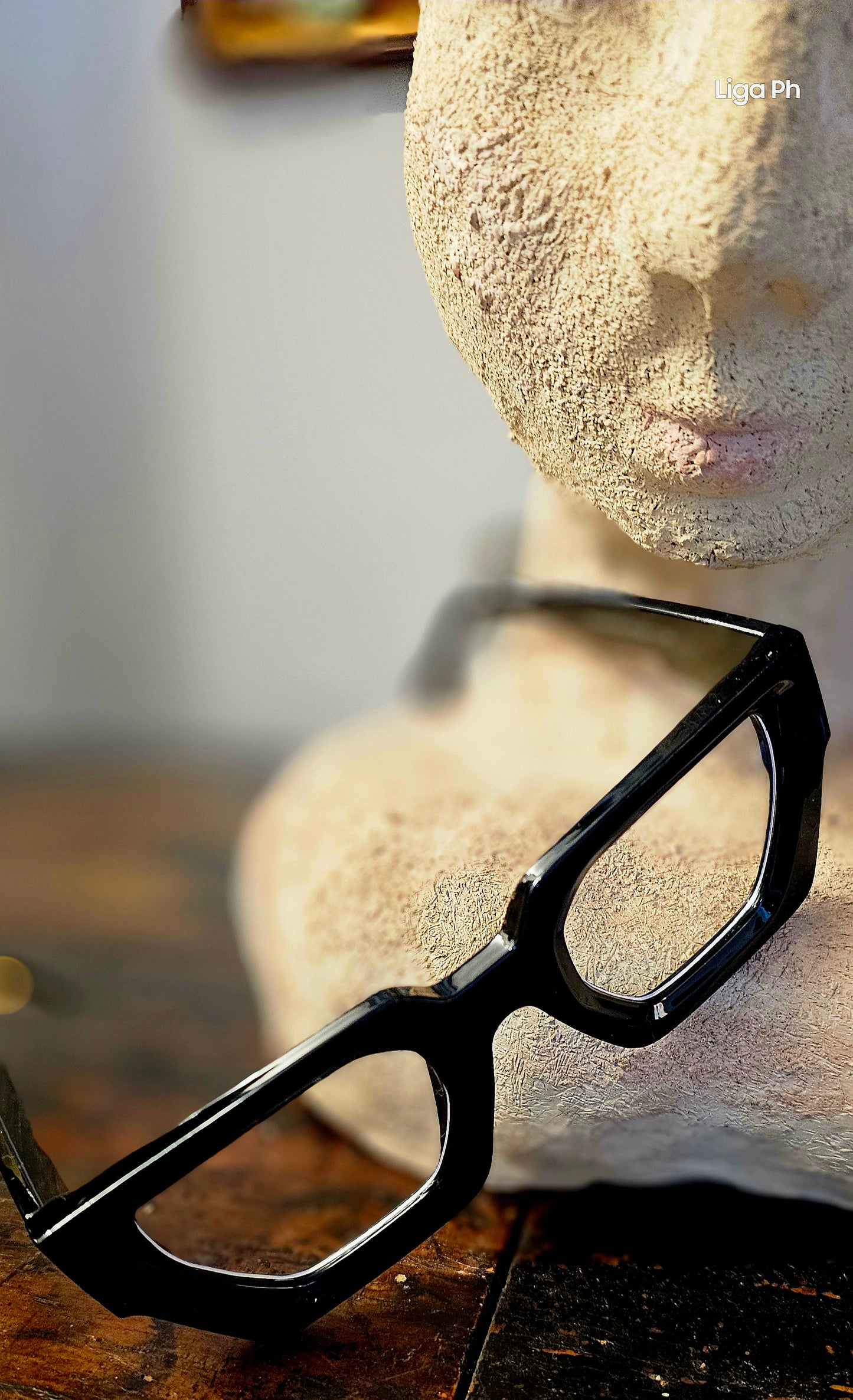 Occhiale Momo lenti non graduate  con laccio e custodia